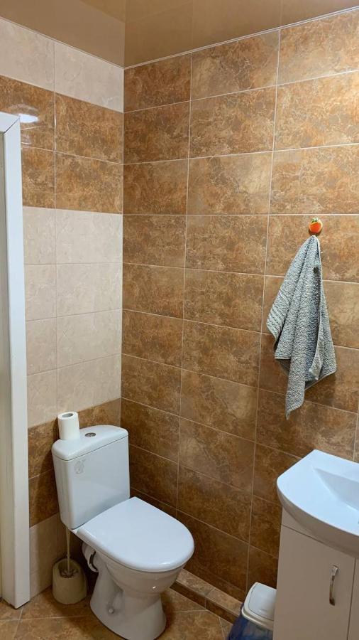 центр міста біля жд вокзалу перемоги Apartment *